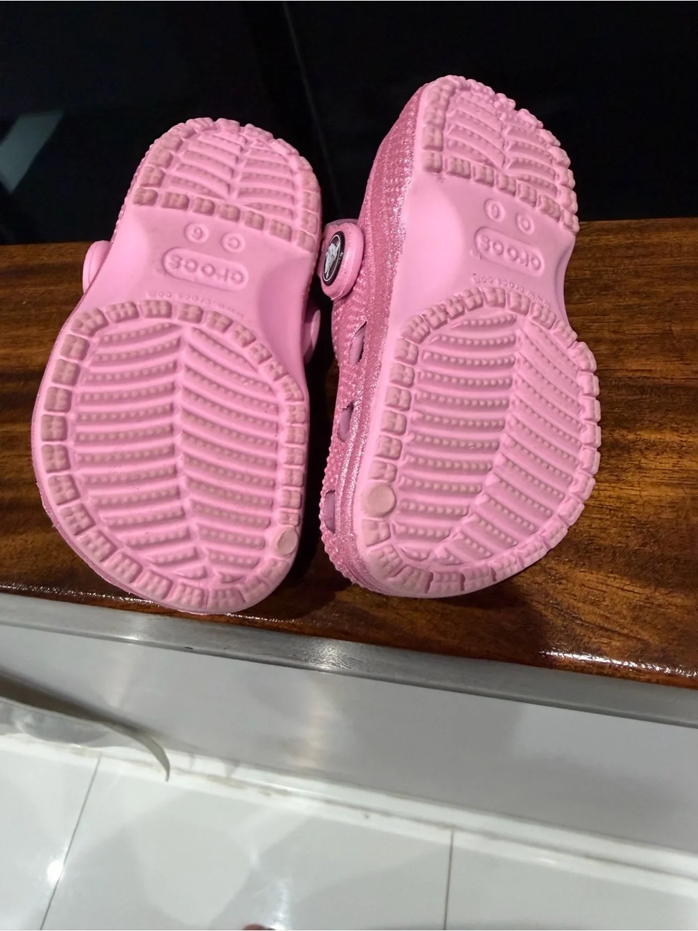 Crocs - Sparkly Pink Kids Clog Sandals - Comfort Slip-On